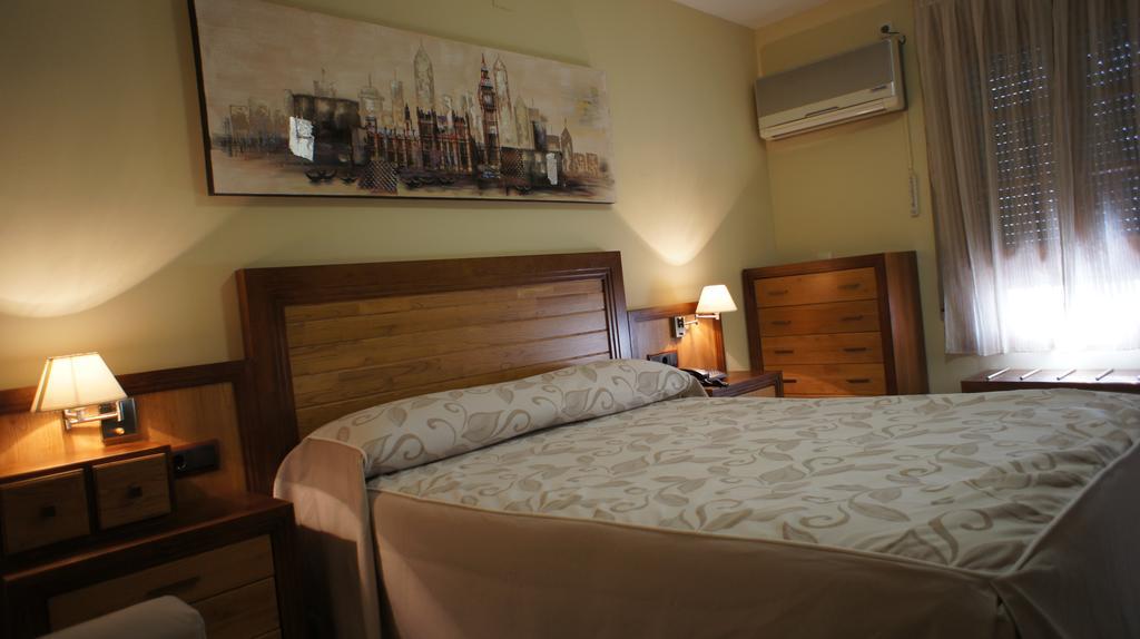 Hotel Puente Romano Alcantara  Room photo